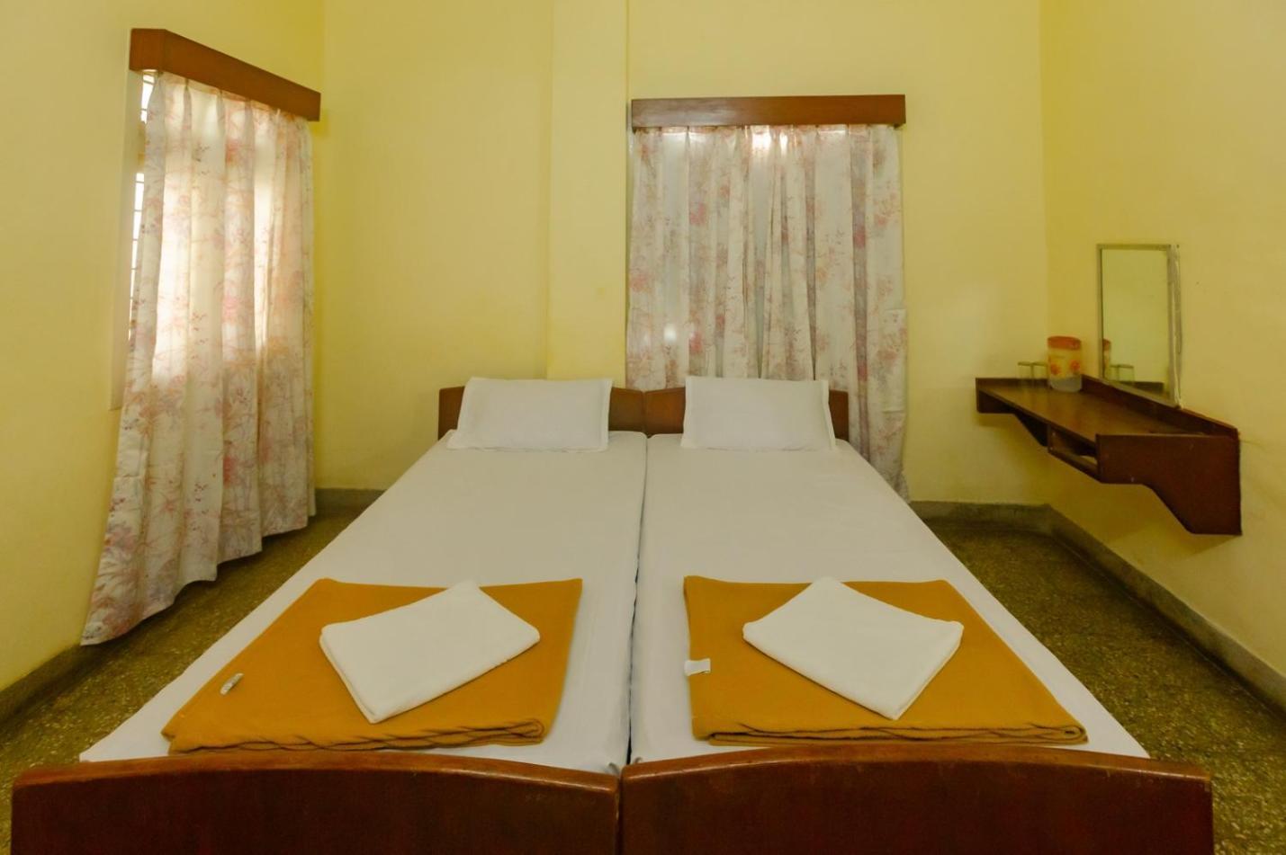Sri Ramakrishna Hotel Bengaluru Kültér fotó