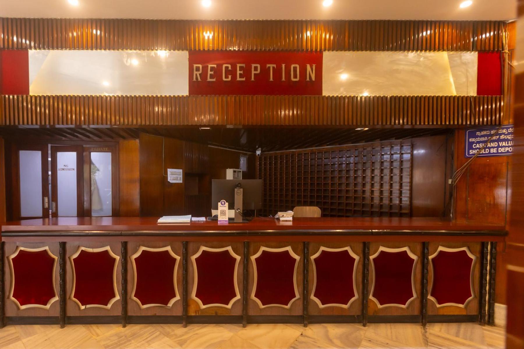 Sri Ramakrishna Hotel Bengaluru Kültér fotó