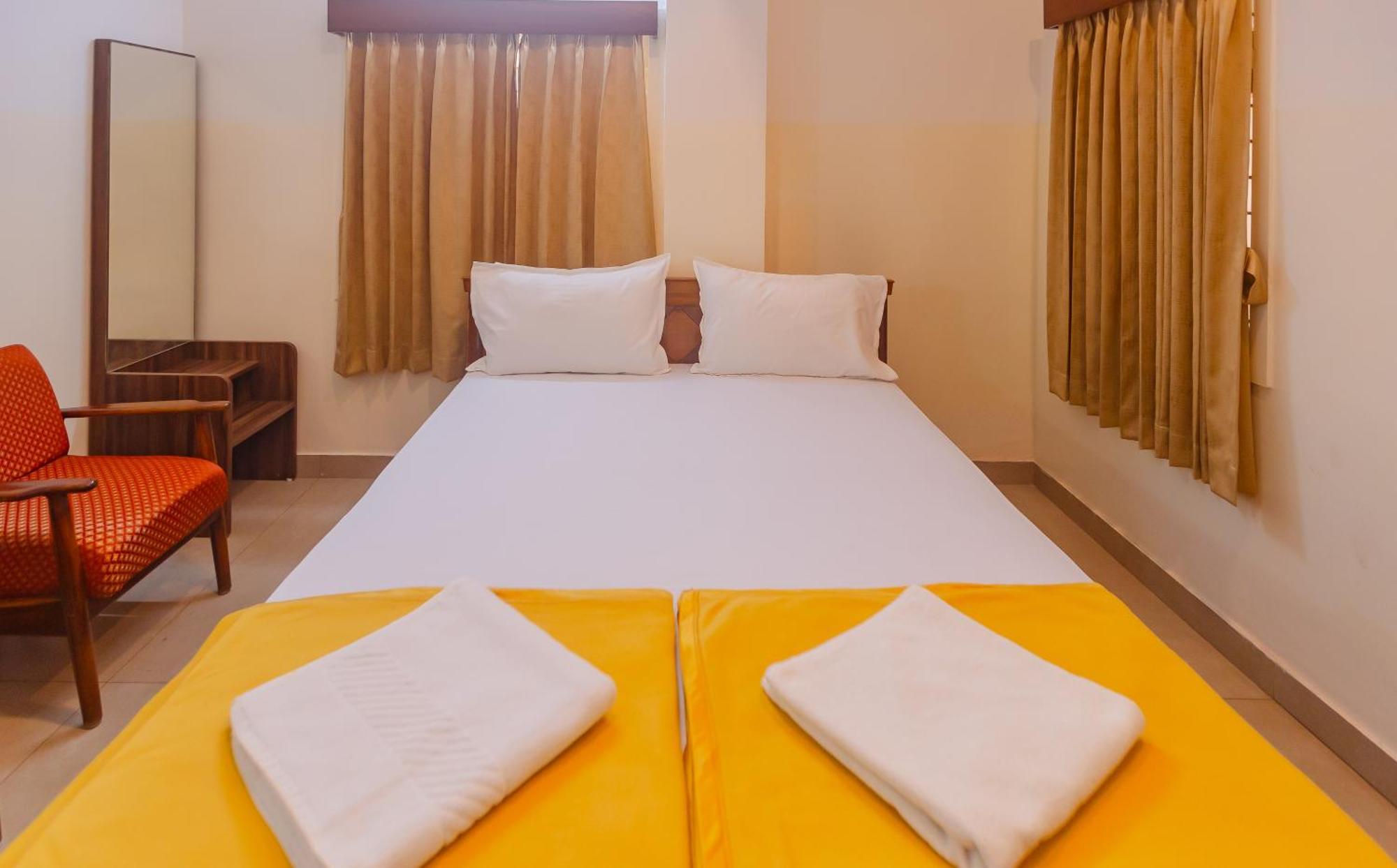 Sri Ramakrishna Hotel Bengaluru Kültér fotó