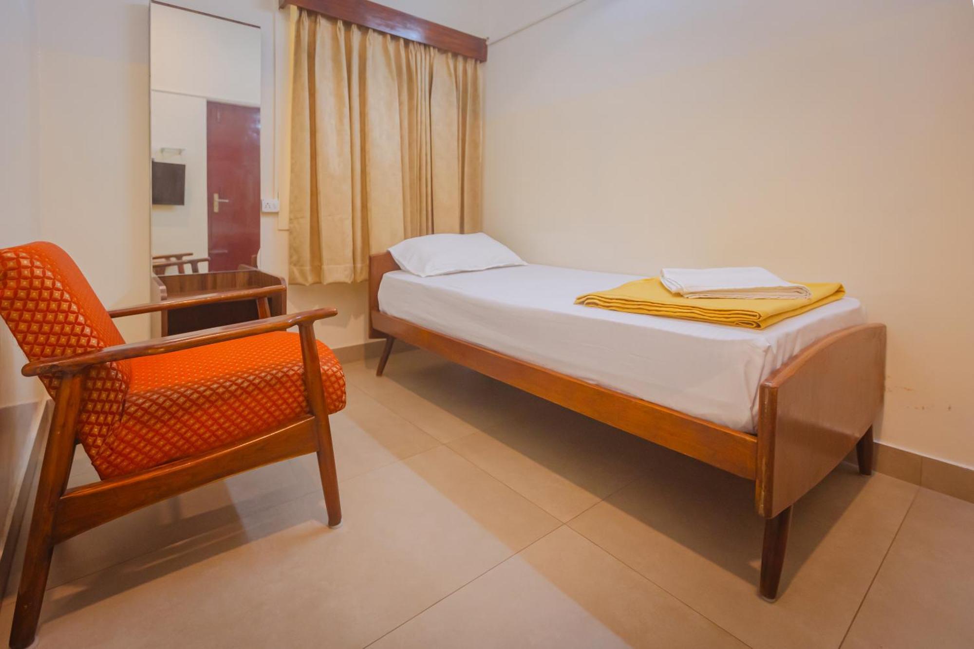 Sri Ramakrishna Hotel Bengaluru Kültér fotó